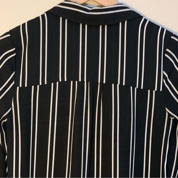 DR2 Tie Front Blouse Women’s XS Black White Block Stripe High Low Button Up. - Picture 5 of 12